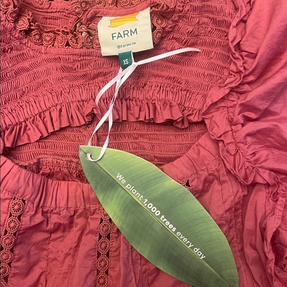 NWT FARM Rio Blush Ruffles top - Picture 3 of 4